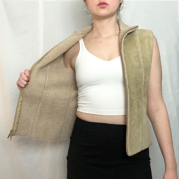 Vintage Express Tan Suede Vest ❤️🔥✨ - Picture 3 of 7